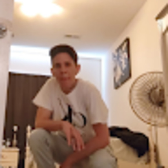 Meet your Posher, Tiffany - Picture 1 of 1